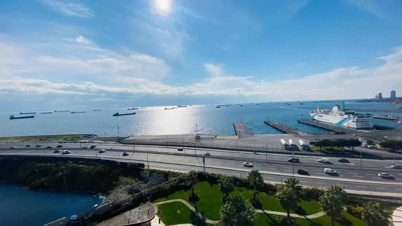 Lux 2 Room Suite Apartment With Seaview In Center İstanbul Dış mekan fotoğraf
